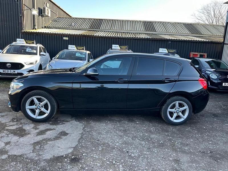 Używany BMW 118 2018 Czarny Hatchback