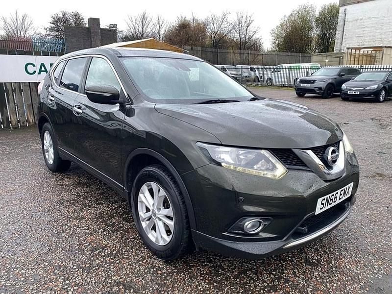 Used Nissan X-Trail Acenta 163 HP (119 kW) 2016 Green SUV