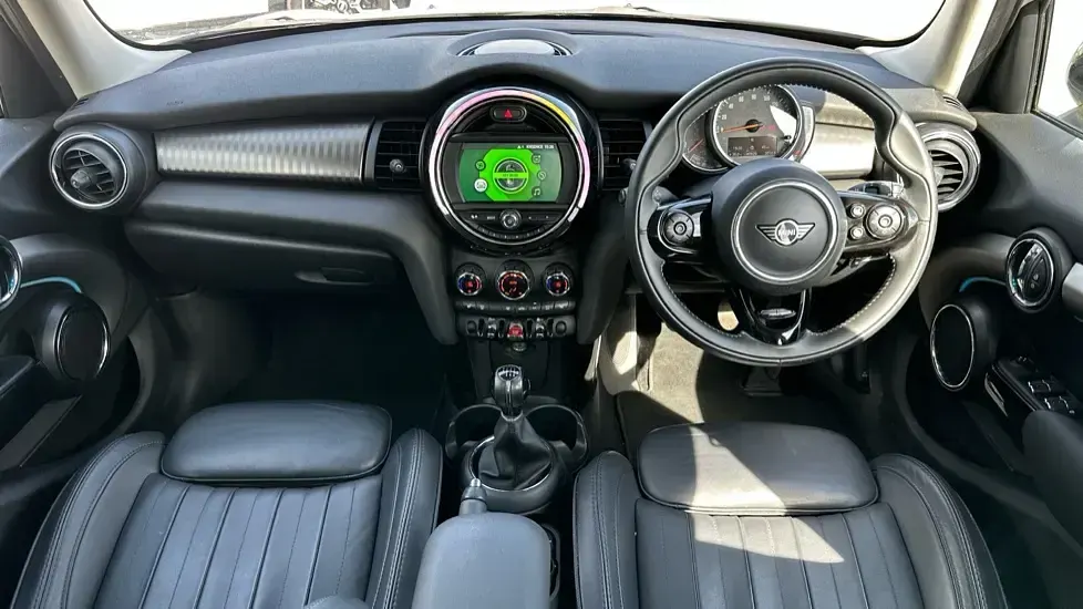 Used Mini Cooper Exclusive 136 HP (100 kW) 2019 Silver Hatchback