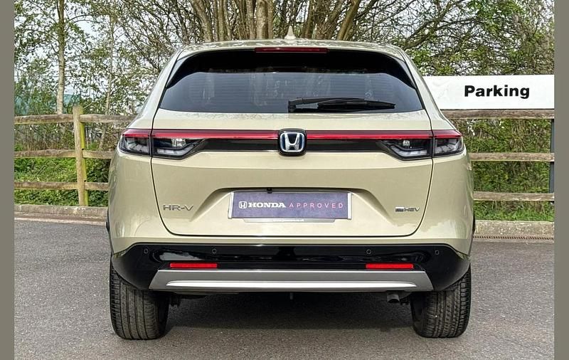 Used Honda HR-V Advance 131 HP (96 kW) 2024 Sand khaki SUV