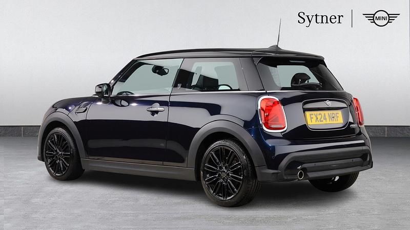 Used Mini Cooper Exclusive 134 HP (98 kW) 2024 Black Hatchback