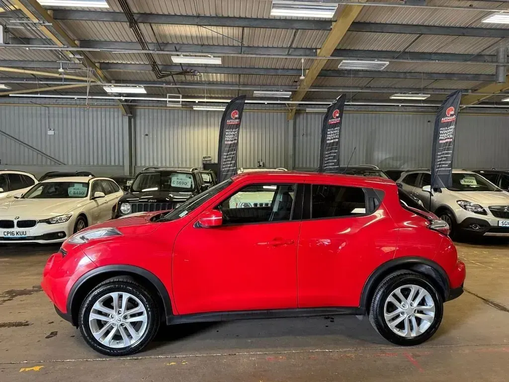 Gebraucht Nissan Juke Acenta 110 PS (80 kW) 2016 Rot SUV