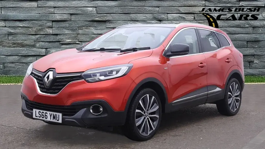 Used Renault Kadjar Signature 130 HP (95 kW) 2016 Red SUV