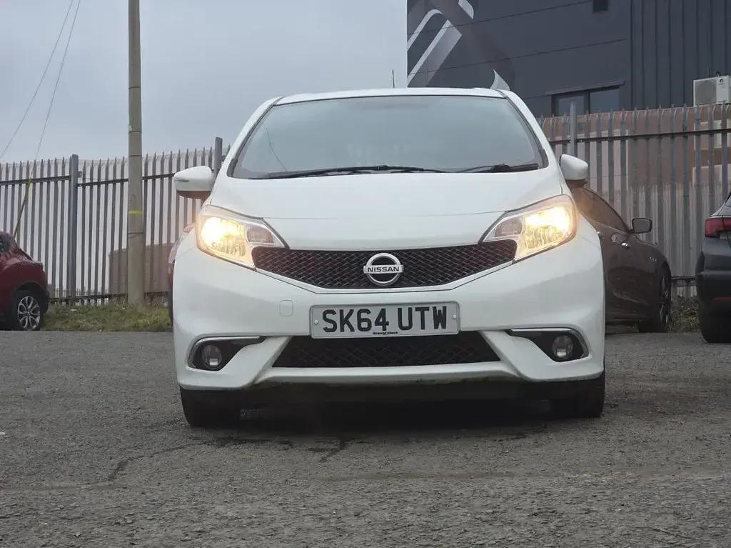 Used Nissan Note Acenta 80 HP (58 kW) 2014 White Hatchback
