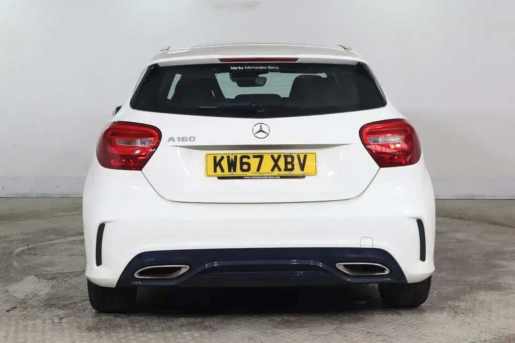 Used Mercedes A160 AMG line 102 HP (75 kW) 2018 White Hatchback