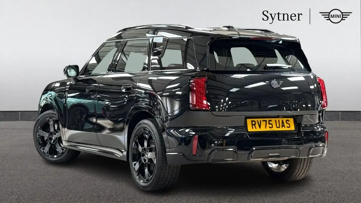 Usado Mini Countryman 168 HP (123 kW) 2025 Preto SUV
