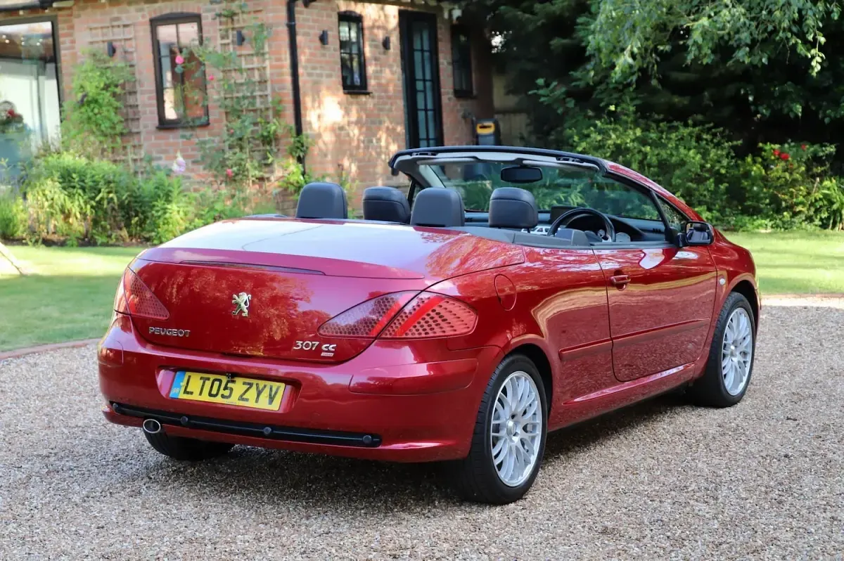 Used Peugeot 307 CC 2005 Red Cabriolet