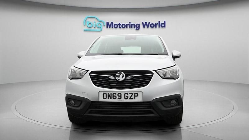 Used Vauxhall Crossland X S 110 HP (80 kW) 2019 Silver SUV