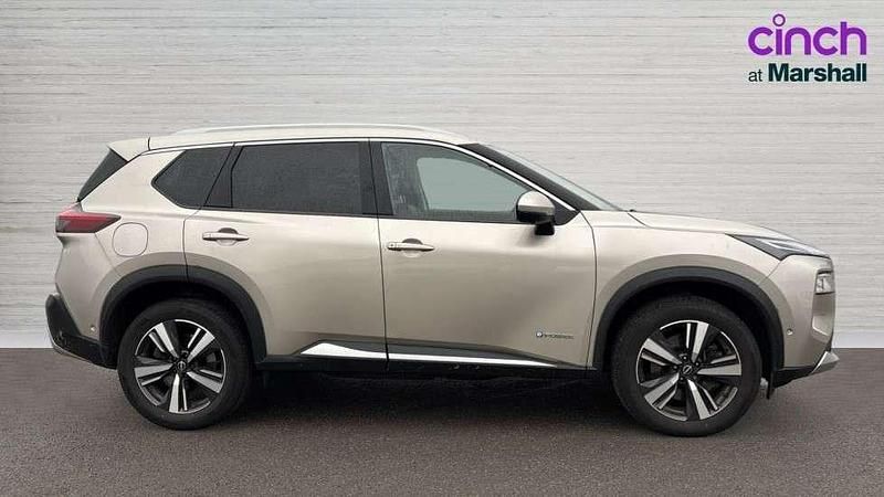 Used Nissan X-Trail Tekna 213 HP (156 kW) 2023 Silver SUV