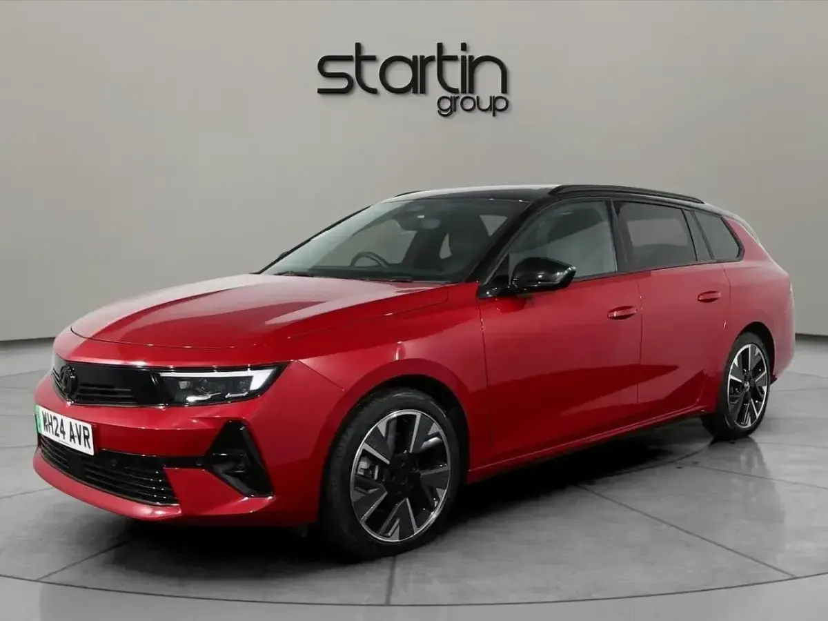 Used Vauxhall Astra Ultimate 113 kW (154 HP) 2024 Red Estate