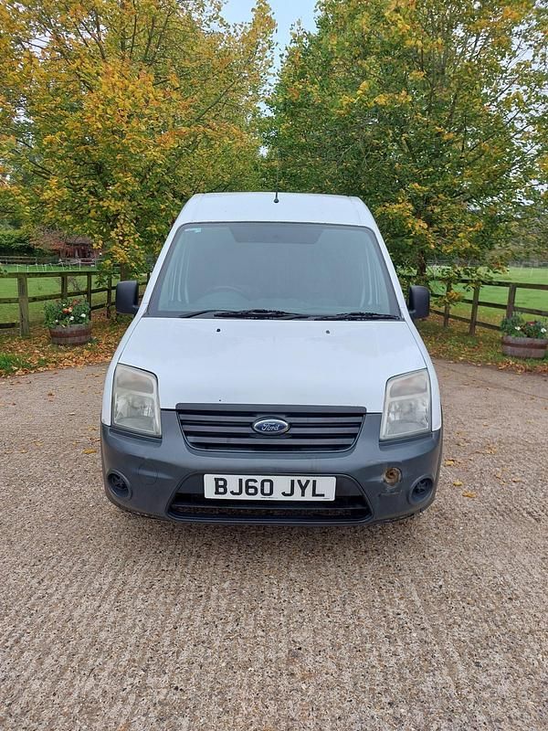 Used Ford Transit Connect 90 HP (66 kW) 2010 White MPV