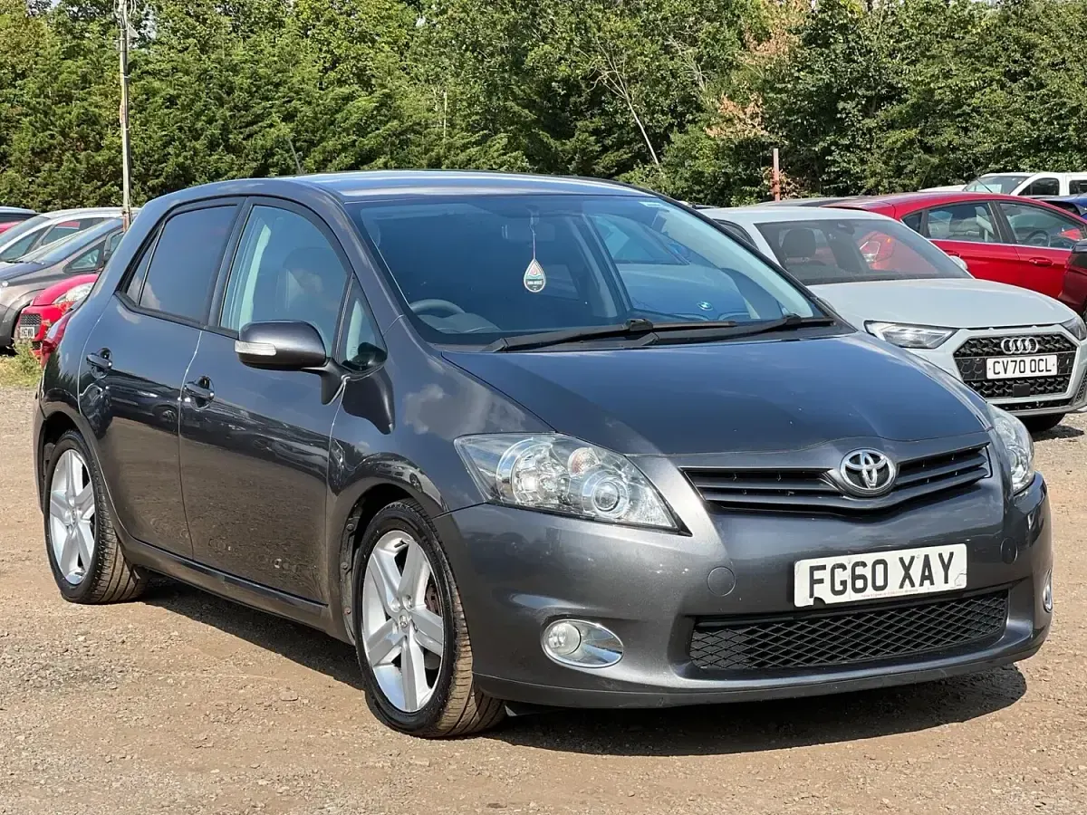 Used Toyota Auris SR 2010 Grey Hatchback