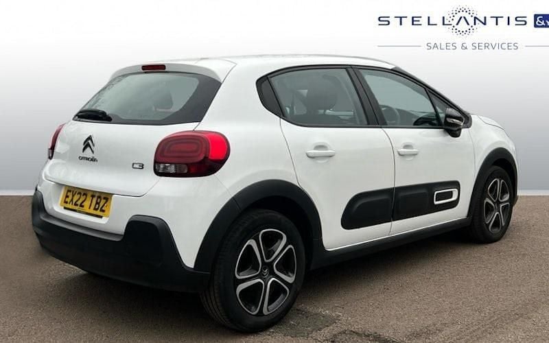 Used Citroën C3 PureTech 83 HP (61 kW) 2022 White Hatchback