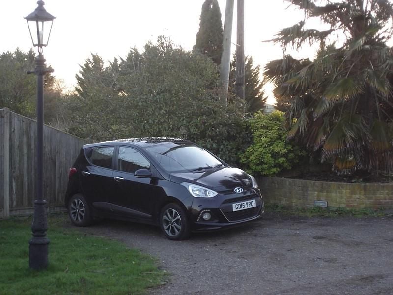 Used Hyundai i10 Premium SE 2015 Black Hatchback