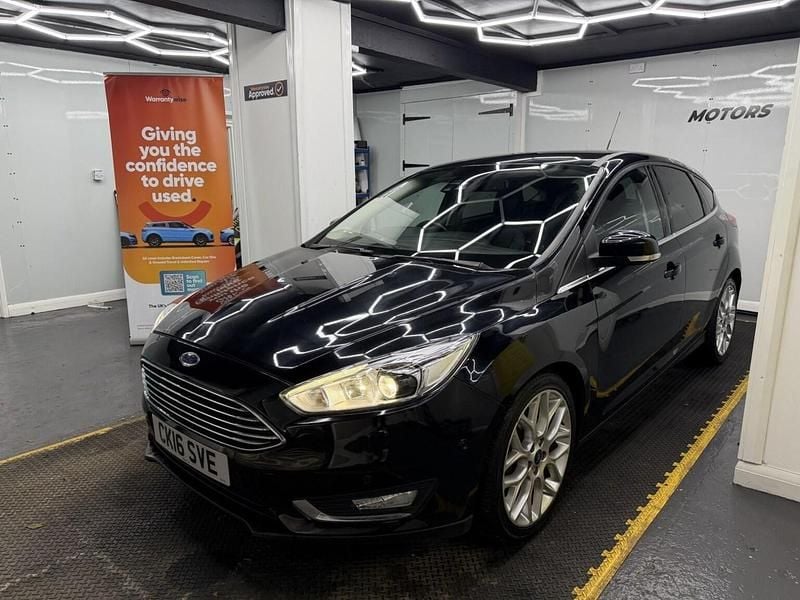 Used Ford Focus Titanium X 125 HP (91 kW) 2016 Black Hatchback