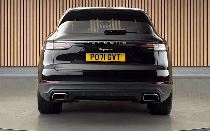 Used Porsche Cayenne 462 HP (339 kW) 2021 Jet black SUV