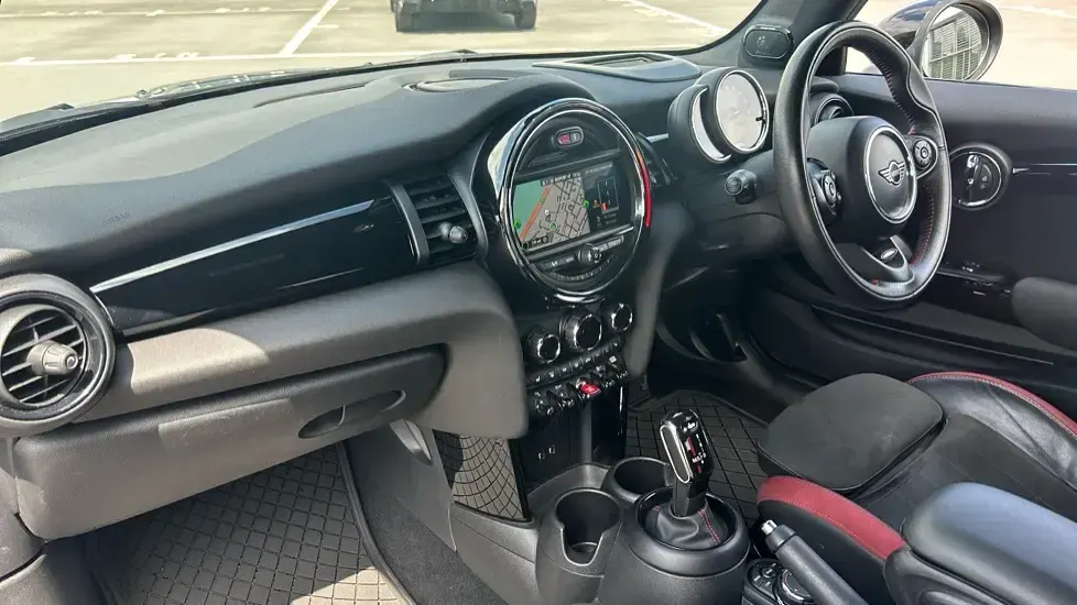 Used Mini John Cooper Works Hatch 228 HP (167 kW) 2019 Blue Hatchback