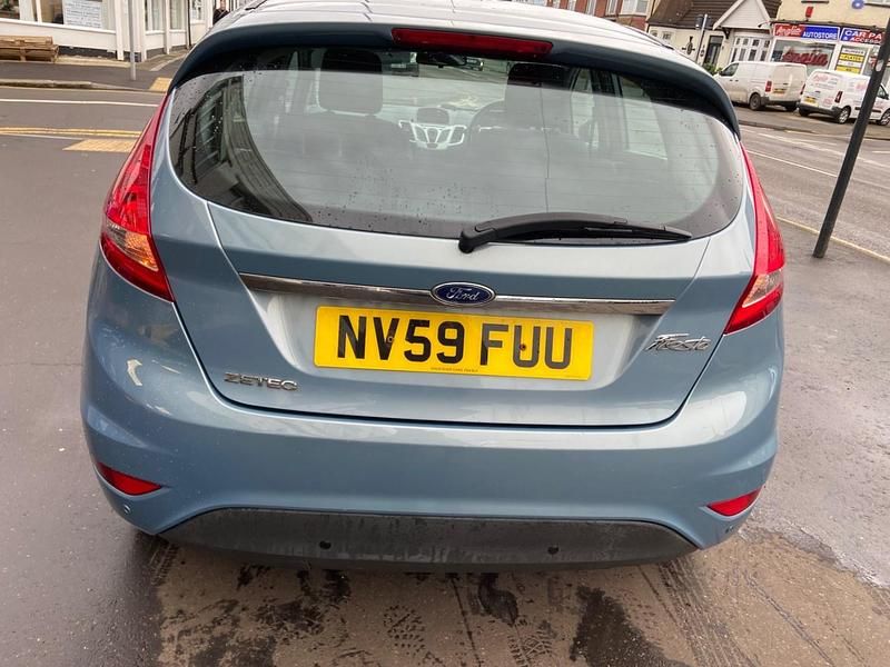 Used Ford Fiesta Zetec 2010 Blue Hatchback