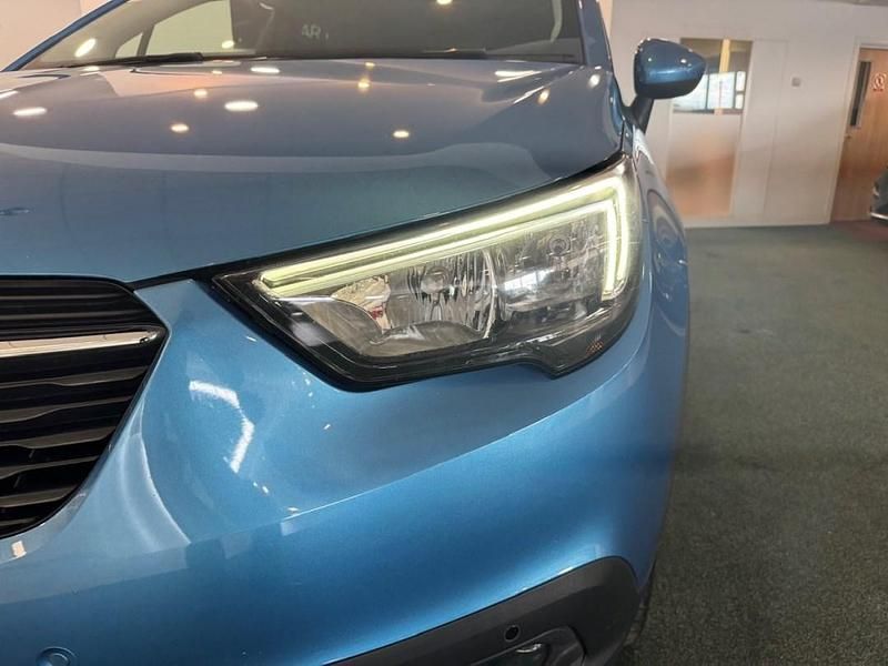 Second-hand Vauxhall Crossland X Elite 81 CP (59 kW) 2019 Albastru SUV