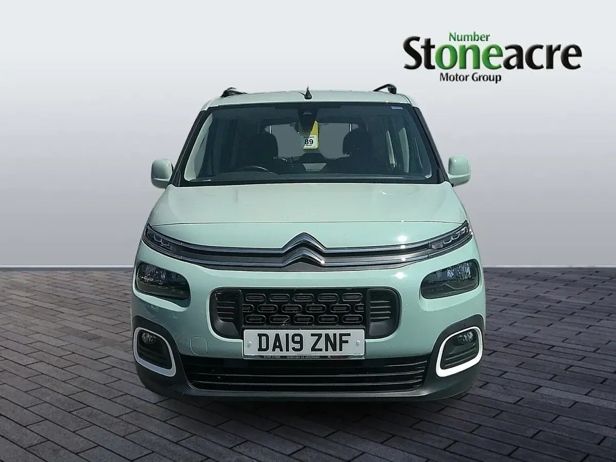 Used Citroën Berlingo Flair 130 HP (95 kW) 2019 Green MPV