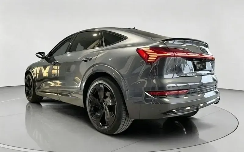 Used Audi e-tron Sportback S-Line 300 kW (408 HP) 2022 SUV