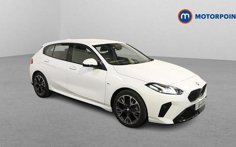 Begagnad BMW 120 M Sport 156 HK (114 kW) 2026 Halvkombi