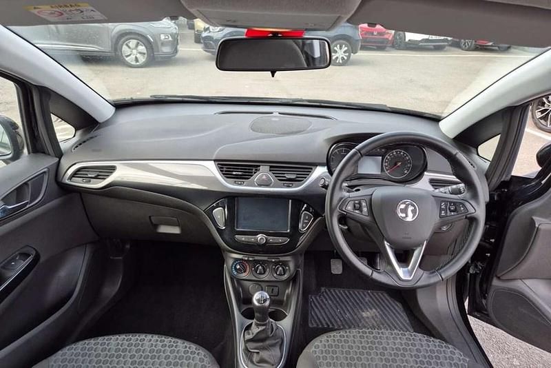 Used Vauxhall Corsa Design Edition 73 HP (53 kW) 2019 Black Hatchback