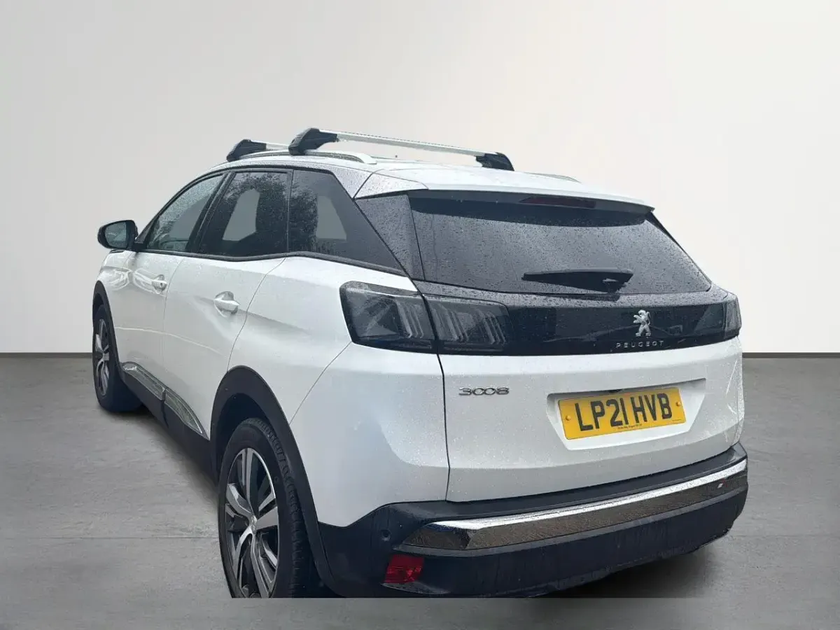 Used Peugeot 3008 Allure Premium 129 HP (94 kW) 2021 White SUV