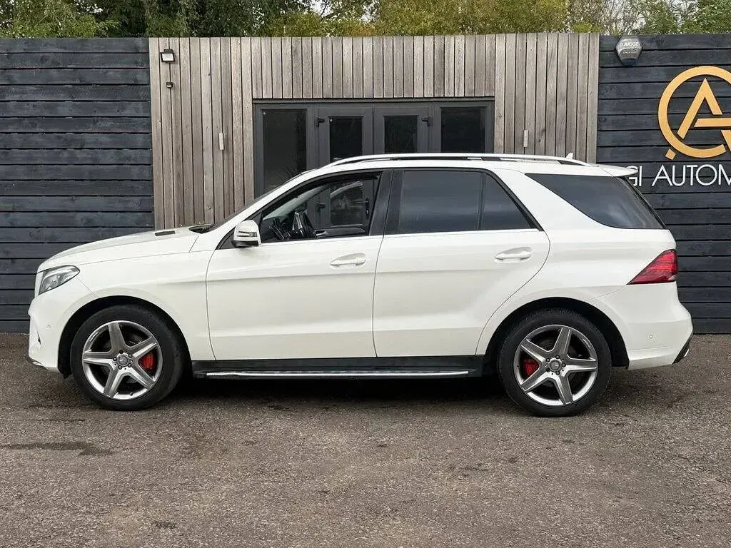 Used Mercedes GLE250 AMG Line Premium 204 HP (150 kW) 2017 White SUV