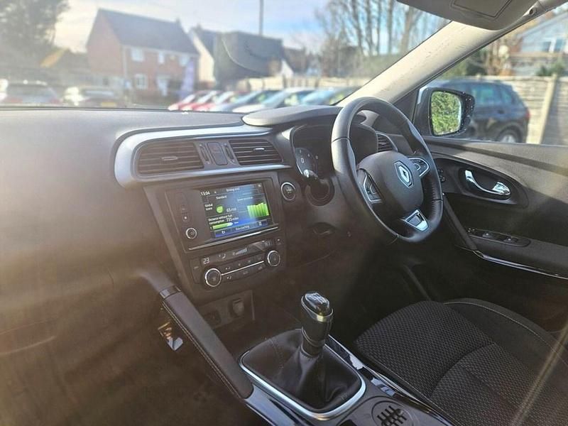 Used Renault Kadjar Dynamique 110 HP (80 kW) 2016 White SUV