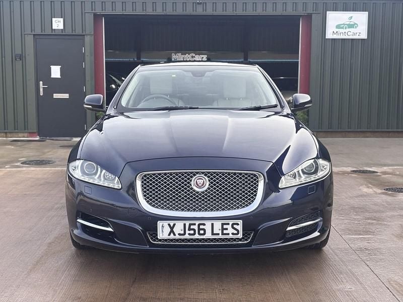 Used Jaguar XJ Portfolio 340 HP (250 kW) 2014 Blue Sedan