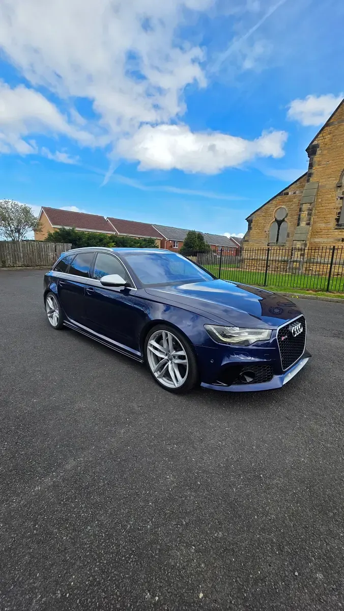 Used Audi RS6 Performance 560 HP (411 kW) 2013 Blue Estate
