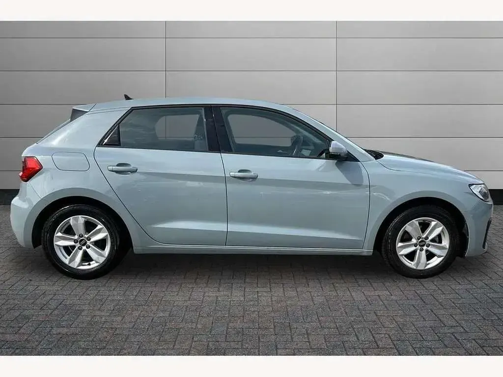 Used Audi A1 Design 95 HP (69 kW) 2023 Grey SUV