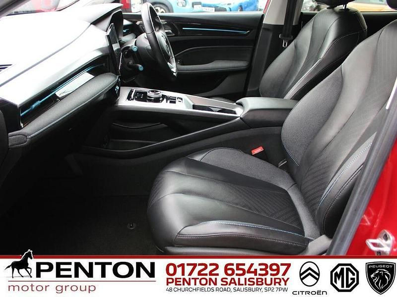 Used MG MG5 EV Trophy 113 kW (154 HP) 2022 Red Estate