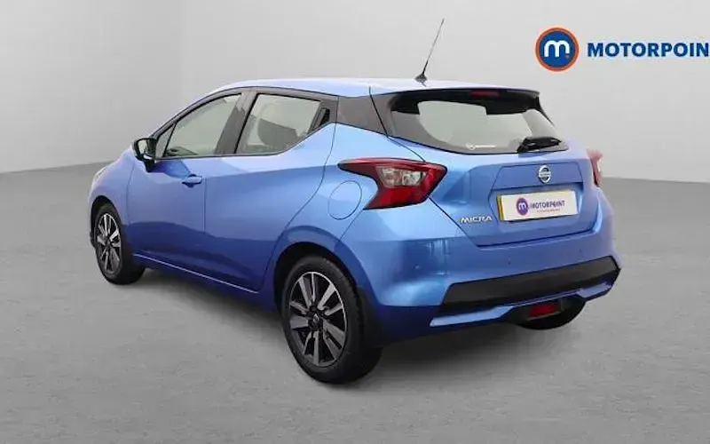 Used Nissan Micra Acenta 71 HP (52 kW) 2019 Blue Hatchback