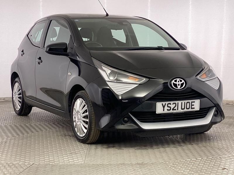 Black Used 2021 Toyota Aygo X-play Hatchback | £8,395 (Fair price) - Image 1/4
