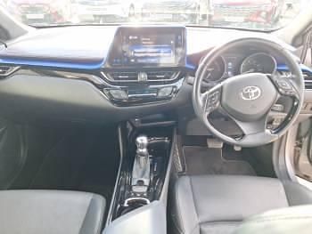 Used Toyota C-HR 122 HP (89 kW) 2018 Silver SUV