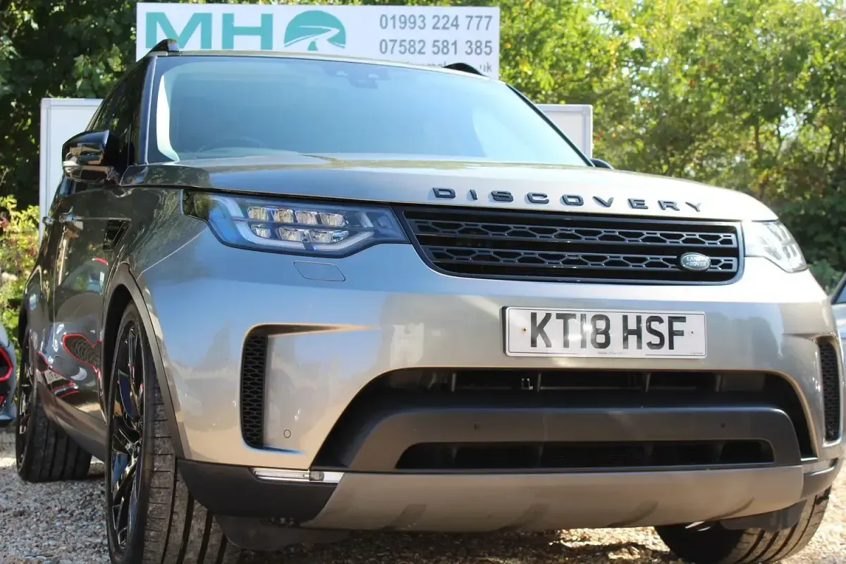 Used Land Rover Discovery HSE 254 HP (186 kW) 2018 Silver SUV
