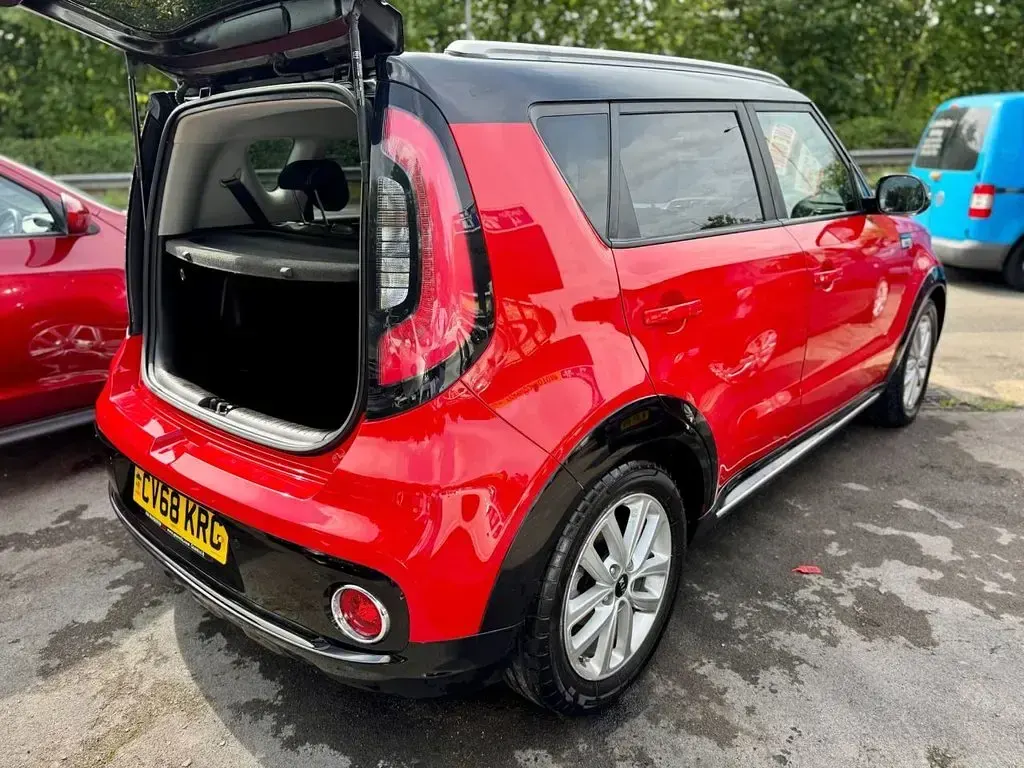 Used Kia Soul 130 HP (95 kW) 2018 Red SUV