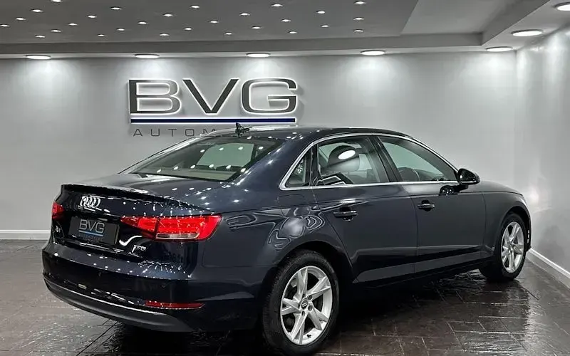 Used Audi A4 Sport 150 HP (110 kW) 2016 Blue Sedan