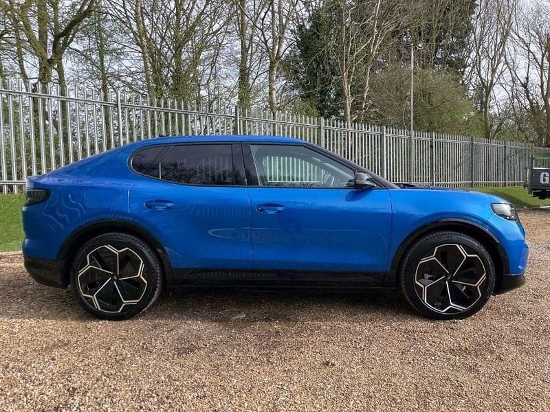 Used Ford Capri Premium 250 kW (340 HP) 2024 Blue SUV