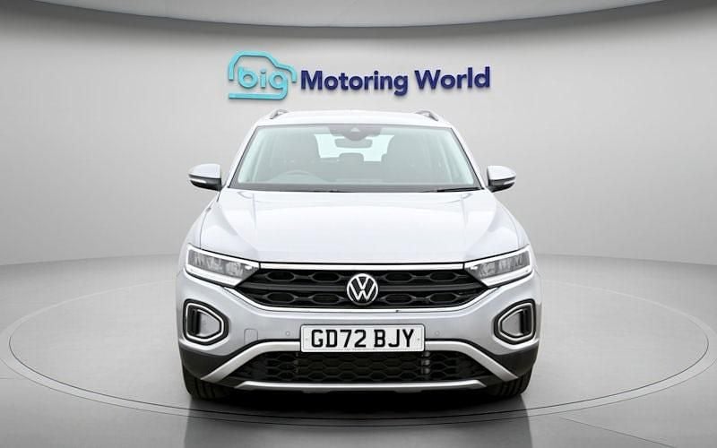 Used VW T-Roc Life 150 HP (110 kW) 2025 SUV