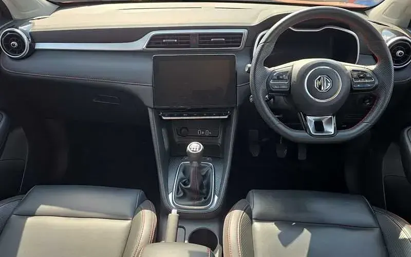 Used MG ZS Exclusive 106 HP (77 kW) 2023 Orange SUV