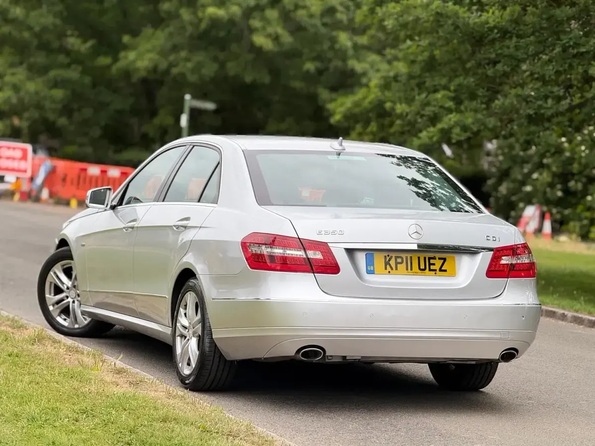 Used Mercedes E350 Avantgarde 2011 Silver Sedan