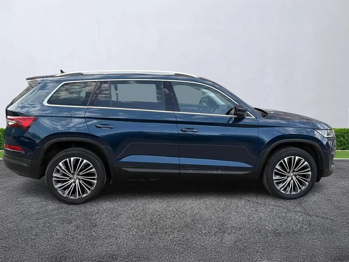 Used Skoda Kodiaq SE L Executive 150 HP (110 kW) 2023 Blue SUV