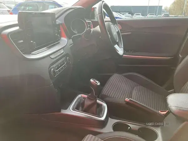 Second-hand Kia XCeed 2022 Roșu SUV