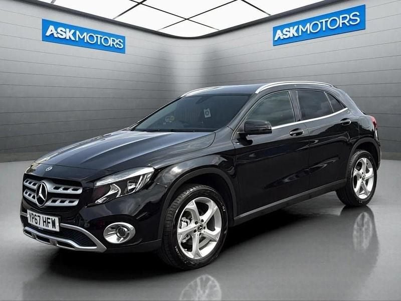 Black Used 2017 Mercedes GLA200 SUV | £11,499 (Fair price) - Image 1/2