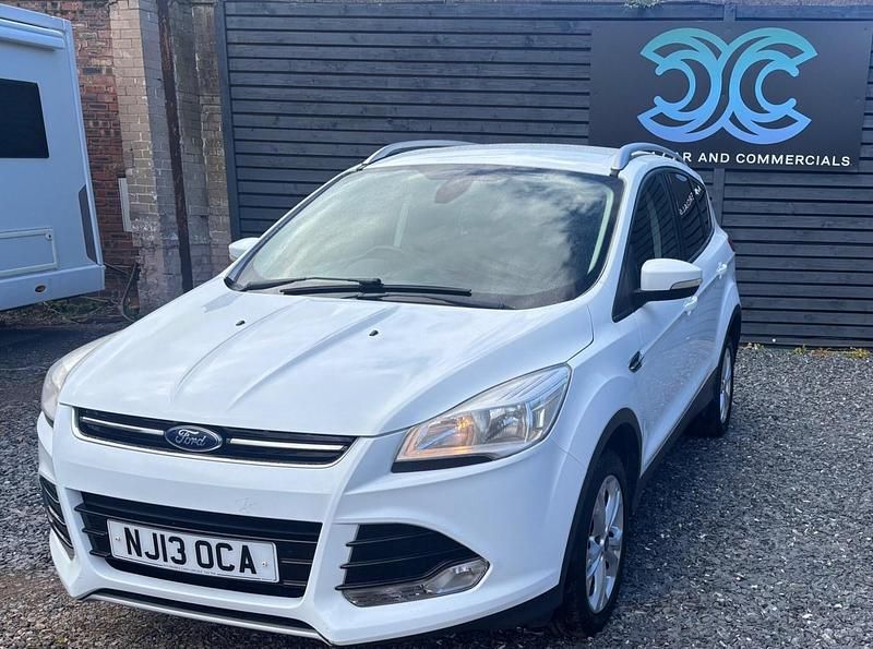 Used Ford Kuga Titanium 163 HP (119 kW) 2013 White SUV