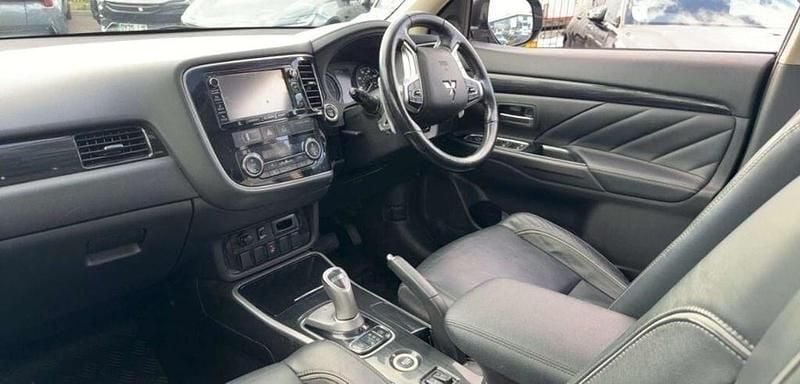 Used Mitsubishi Outlander P-HEV 2015 Grey SUV