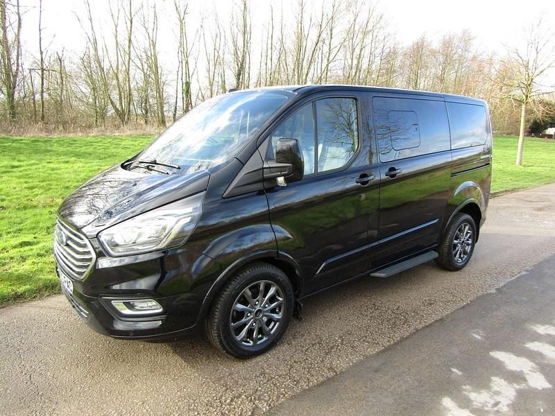 Used Ford Tourneo 2020 Black MPV